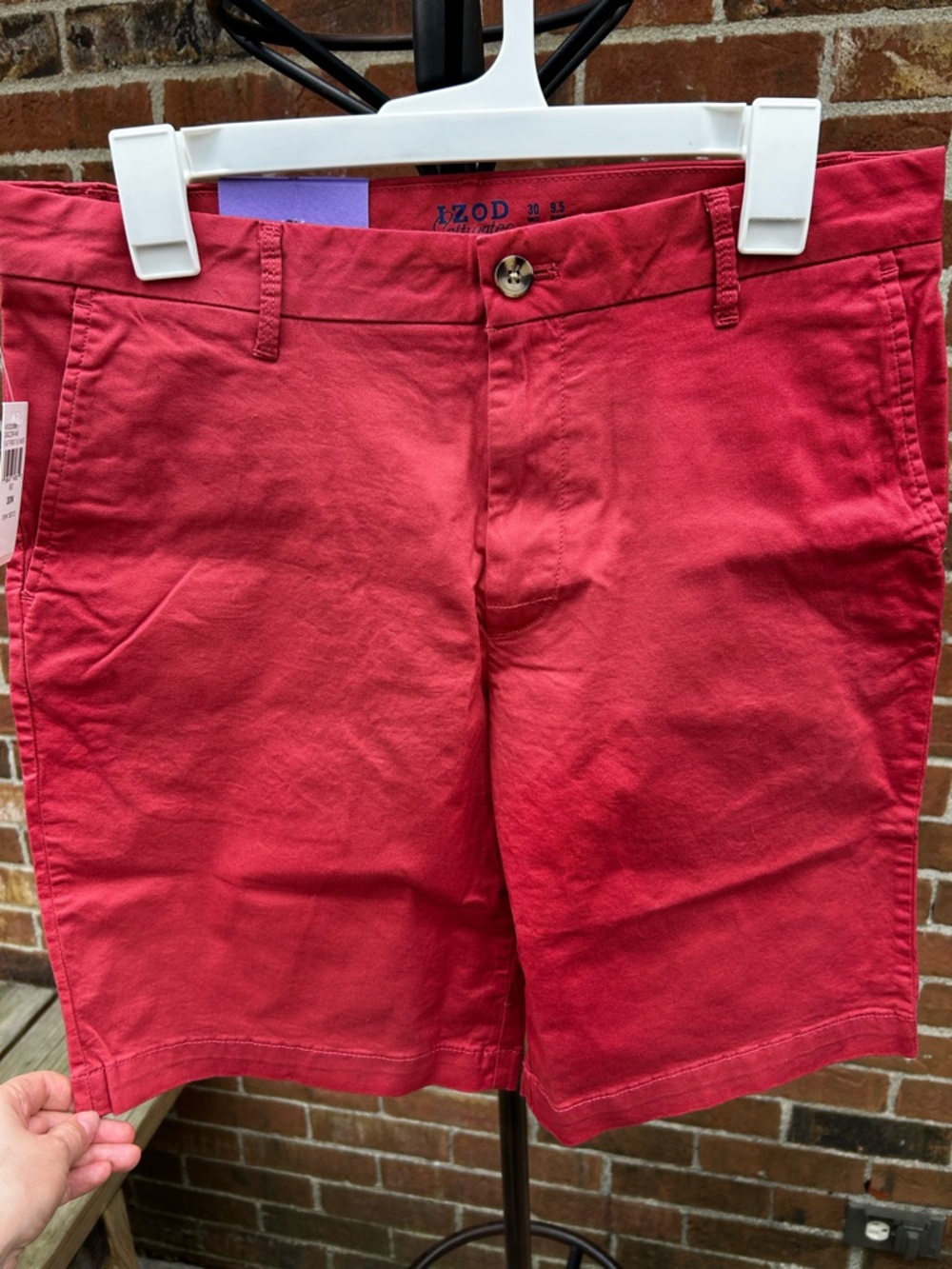 Izod Men’s Red Flat-Front Chino Shorts